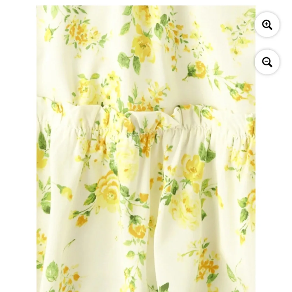 The Childrens Place floral puffed